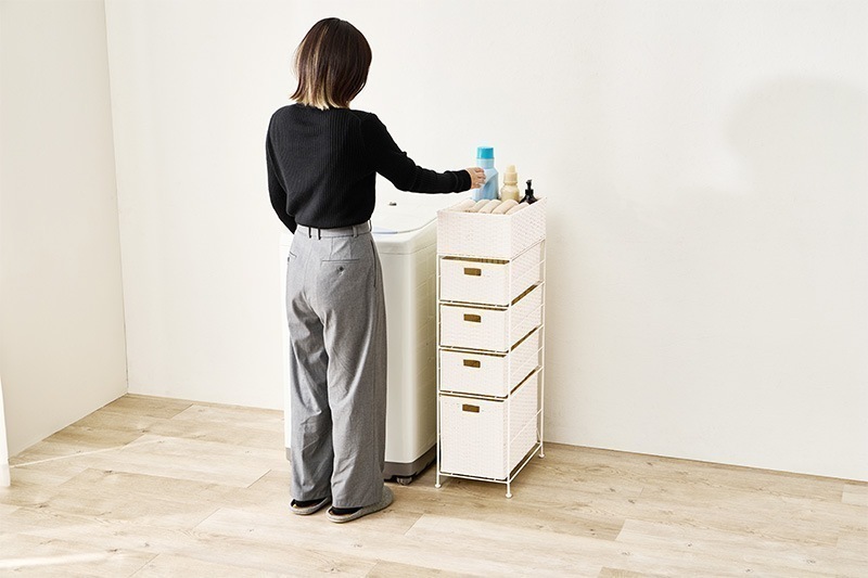 ラック 棚 引き出し ラタン風 かご おしゃれ 引き出し 洗面 隙間 すき間 スリム 薄型 チェスト アジアン 完成品 5段4杯 幅25.5cm