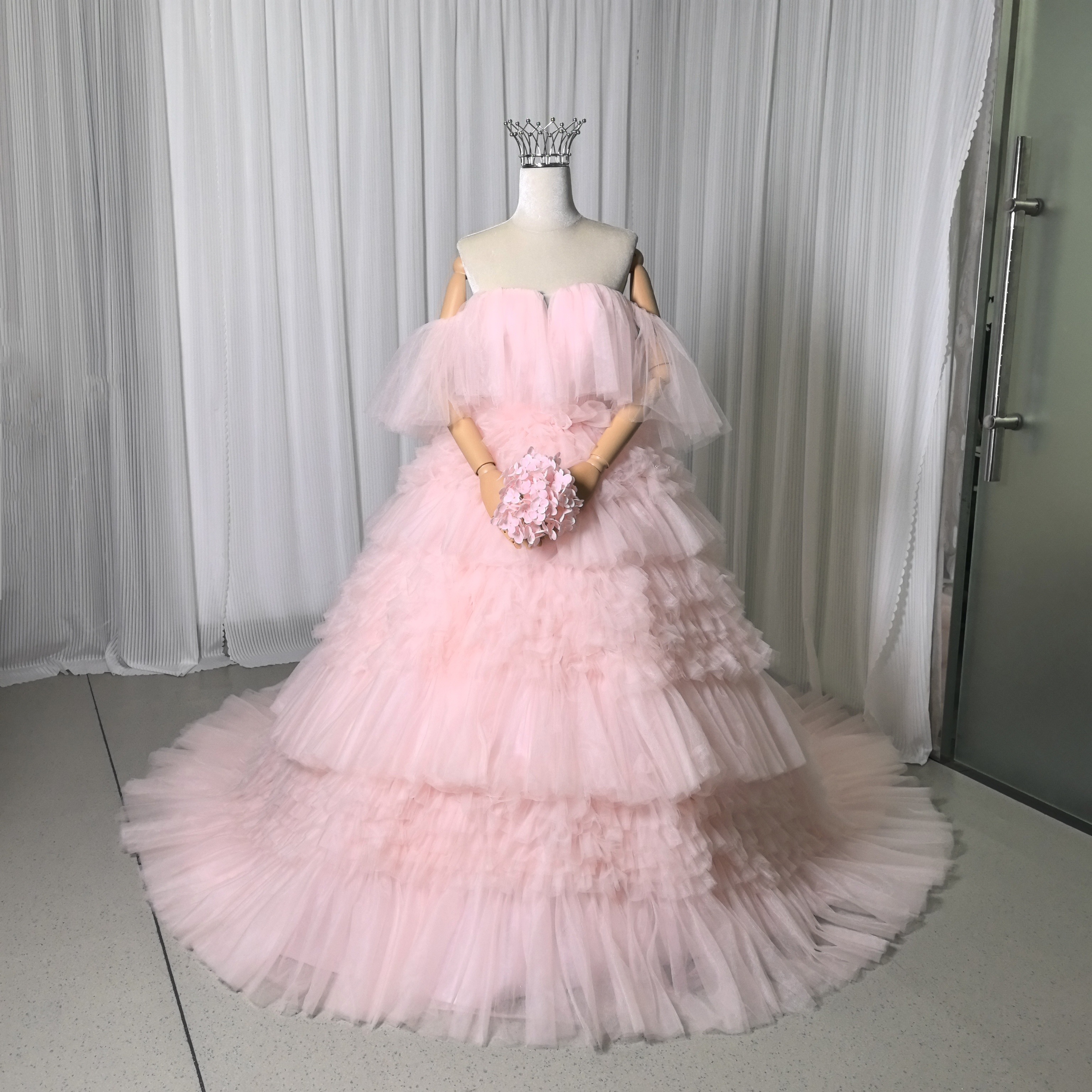 ウエディングドレス ピンク オフショルダー 上品！ 編み上げ プリンセスライン 結婚式 フレアスカート