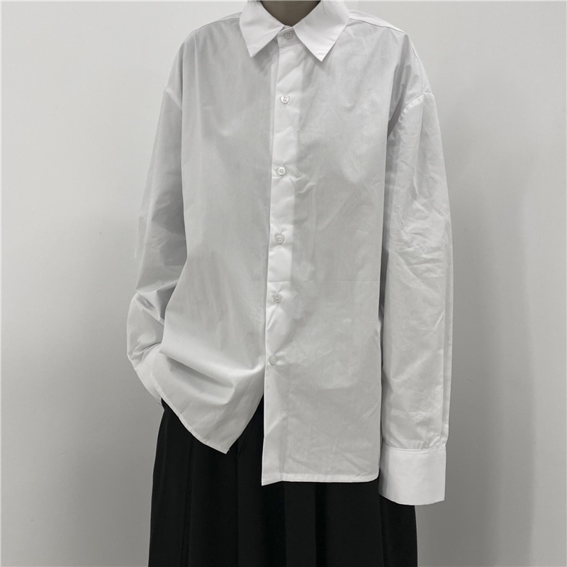 女性の長袖シャツ春の新しいファッションカジュアル無地シンプルなブラウスサイドスリットデザイン大規模なカジュアルファッション多目的カジュアルシャツ無地シンプルな女性のシャツ