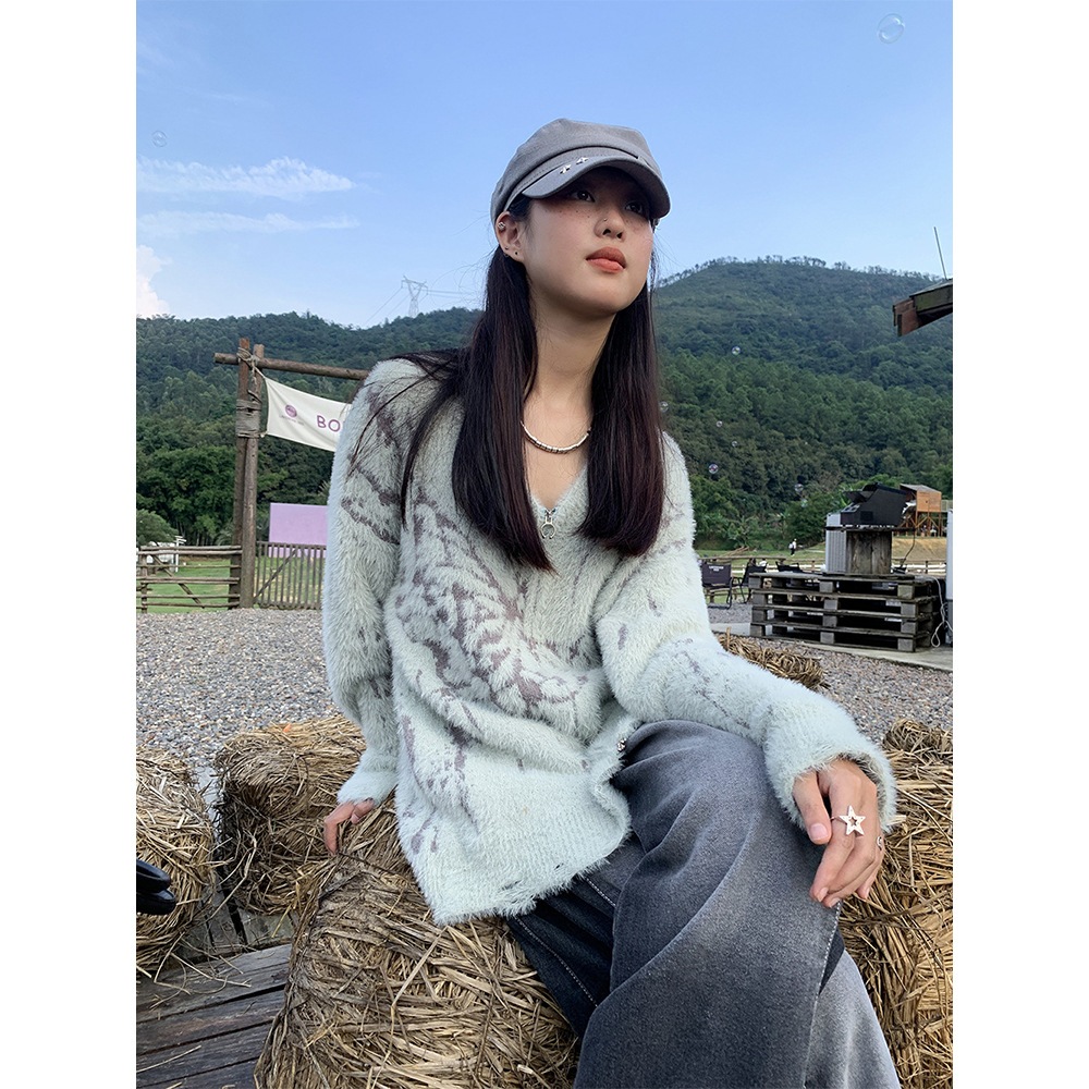 トレンディブランドtaoshe怠惰なスタイルの柔らかいワックス状模造ミンクベルベットセーター女性用23ルーズほつれ長袖セーター女性用