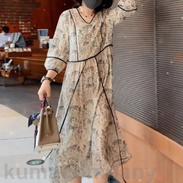 ワンピース ドレス 袖あり プリント エレガント レディース きれいめ カジュアル おしゃれ 七分袖 大人 可愛い フェミニン ミモレ丈 ゆったり 体型カバー Vネック パイピング ウエストリボン ベ