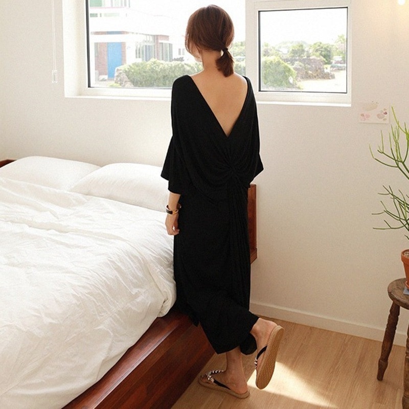 オーバーサイズ バックVネック 背中見せ ワンピース サマードレス ミモレ丈 ミディアム丈 七分袖 トランペットスリーブ ベルスリーブ 襟なし ワイドVネック Iライン バックシャン バックコンシャス 5,579円