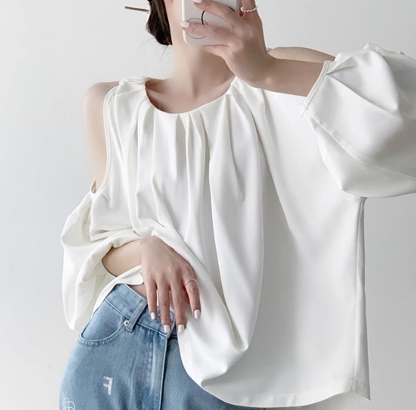 レディース トップス シャツ ブラウス 長袖 ラウンドネック オフショルダー 襟なし フェミニン シフォン 透け感 シースルー かわいい 大人可愛い きれいめ シンプル カジュアル 上品 おしゃれ 6,975円