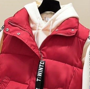 ダウン コットン ベスト ジャケット レッド 赤 ブラック 黒 ホワイト 白 アウター 袖なし