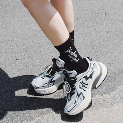 カーブランナー・ニューヨーク・ヤンキース （ウィメンズ） MLB KOREA NY New York Yankees CURVE RUNNER Y2K SNEAKERS ユニ