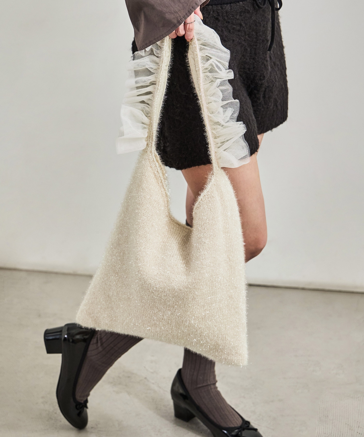 フリルハンドル ラメニットトートバッグ ニットバッグ ハンドバッグ レディース 軽量 フリルバッグ ラメバッグ 韓国ファッション 結婚式 ドレス オケージョン パーティーバッグ 謝恩会 食事会