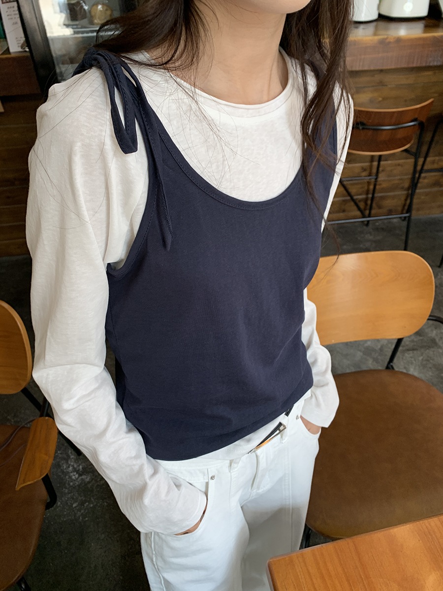 純粋な欲望スタイルのシックなストラップキャミソール + ベーシックシンプル長袖 T シャツスーツ女性用 2024