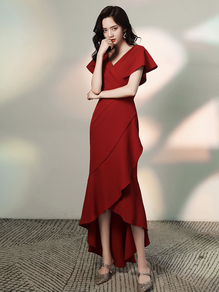 花嫁服2025気質は通常テールハイエンドエンゲージメントバンケットドレスを着ることができます