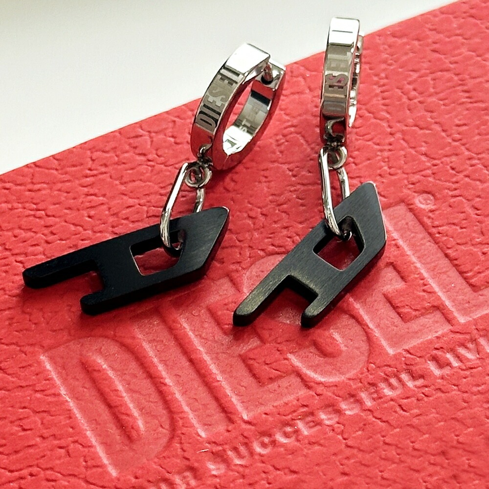 ディーゼル ペアピアス ブランド ペア 片耳ピアス 2個セット おしゃれ ステンレス シルバー ブラック フープピアス プレゼント カップル お揃い 誕生日 結婚記念日 結婚式 ペア 夫婦 両親 贈り