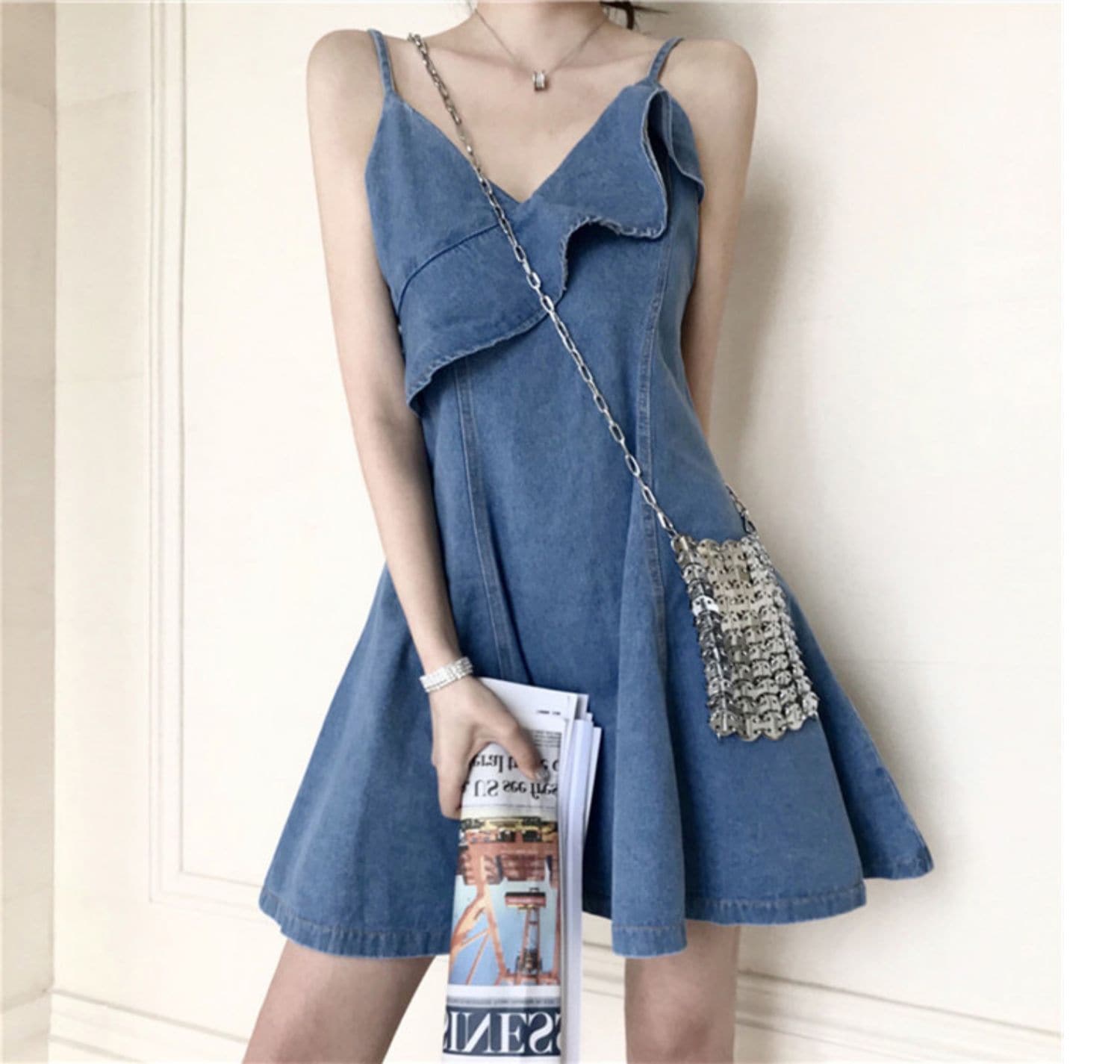 ワンピース キャミソールワンピース ミニ丈 ノースリーブ Uネック 襟なし Aライン デニム かわいい 可愛い きれいめ シンプル カジュアル 上品 おしゃれ かっこいい 可愛い