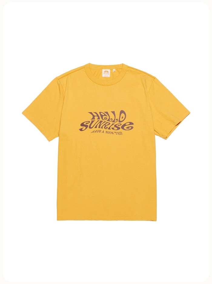 HELLO SUNRISE Wave Logo Tee Mustard 8,712円