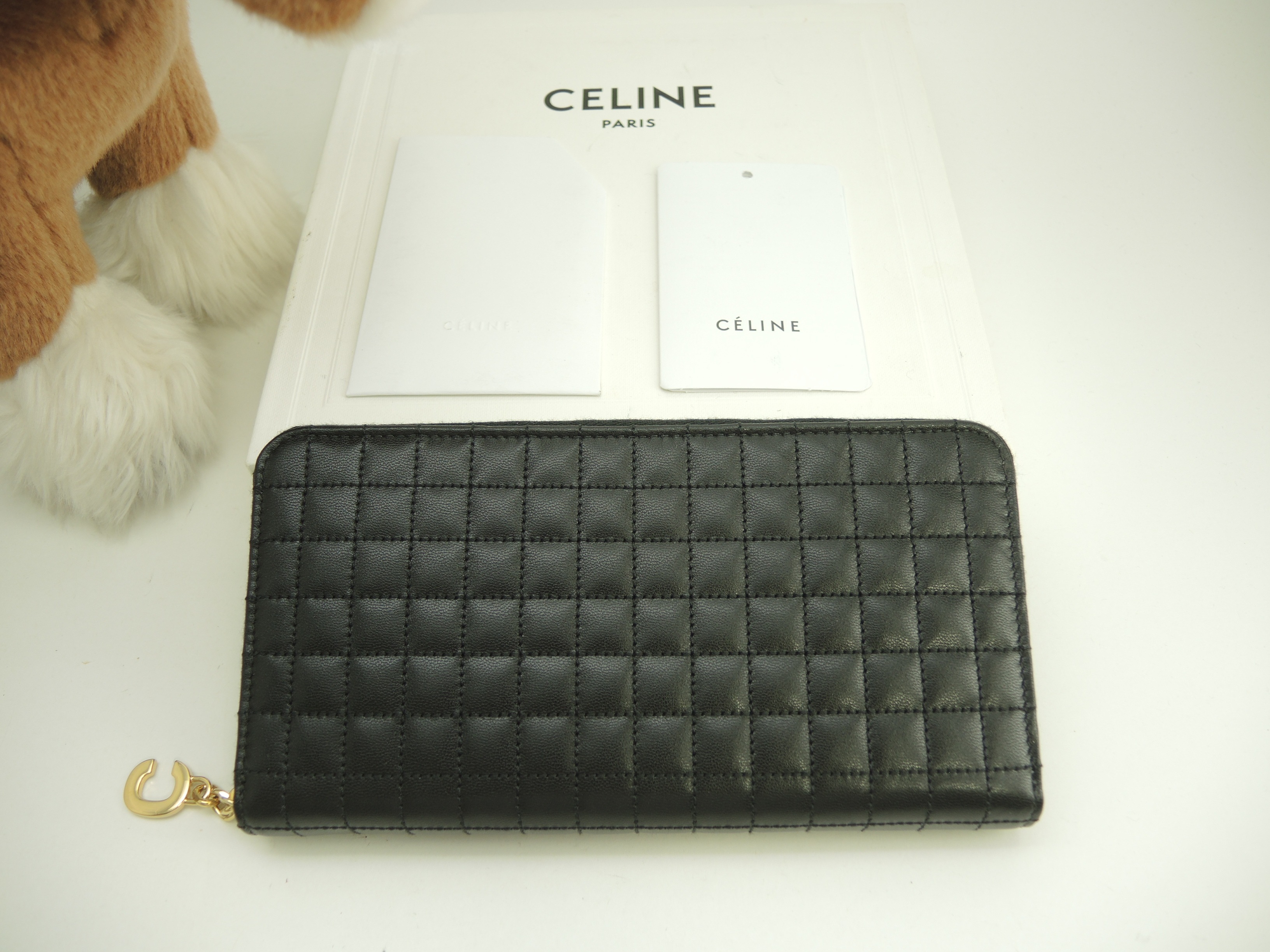 ロングウォレット キルテッド レザー黒 ラウンドジップ長財布 Cチャーム 未使用@ 8