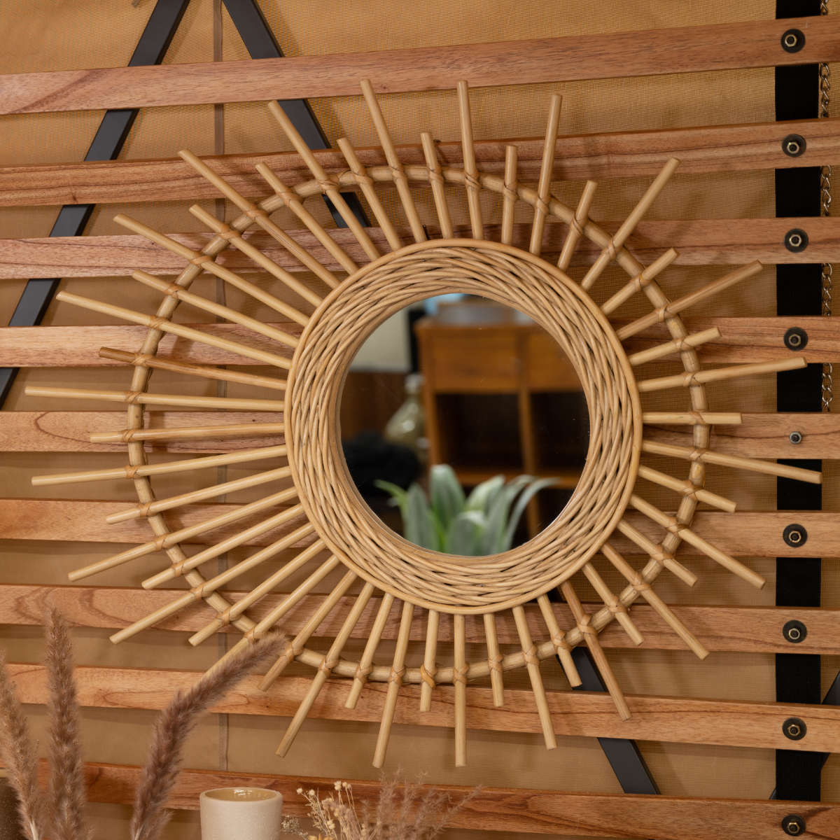 ウォールミラー ラタン 円型 73x60cm ミラー 壁掛け 鏡 かがみ 丸ミラー ラタンミラー インテリアミラー アシンメトリー 壁 リビング 玄関 壁掛けミラー 北欧 ナチュラル ラタン製
