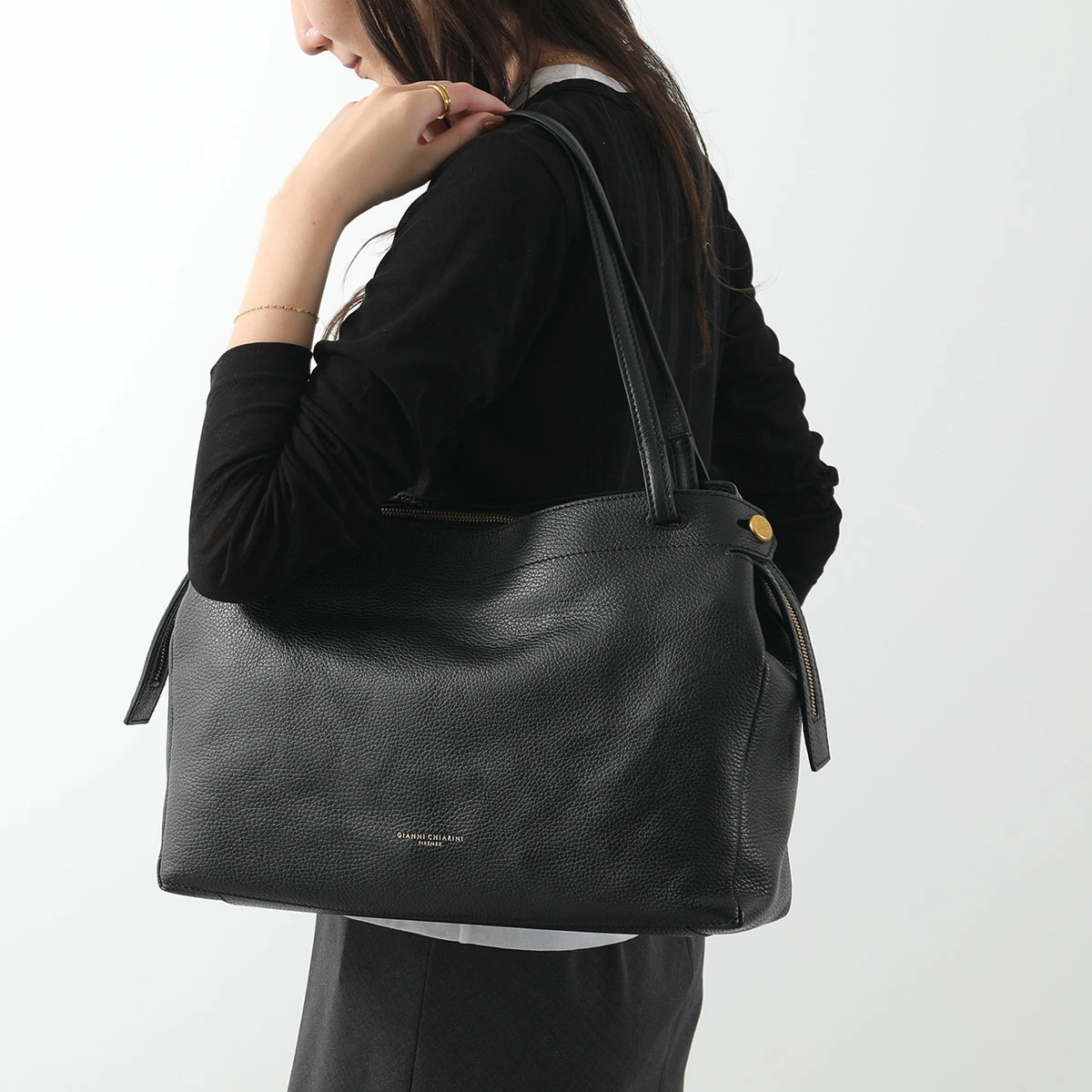 GIANNI CHIARINI ジャンニキアリーニ トートバッグ OTTAVIA オッタヴィア BS11377 COMM GRN レディース レザー ワンショル ビジネスバッグ ロゴ 鞄 NERO