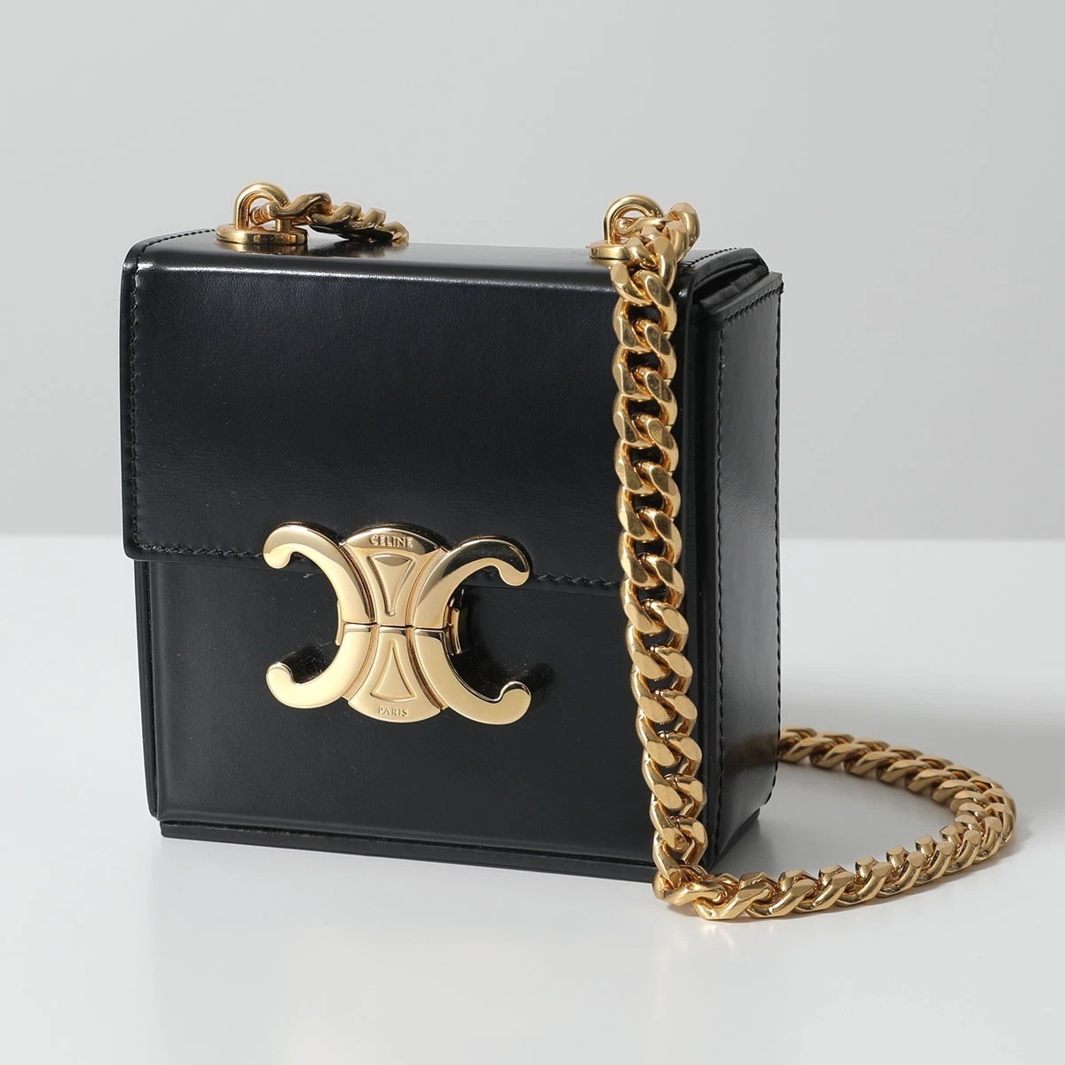 CELINE セリーヌ ショルダーバッグ トリオンフ金具 ポシェット レザー