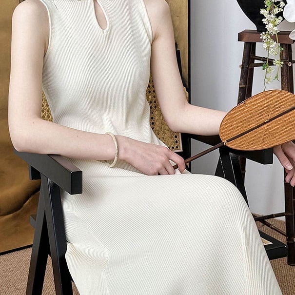 レディース ワンピース ニット ロング 袖なし ノースリーブ ハイネック スタンドカラー セミフレア スリム 細身 ストレート Iライン スマート ボタン かわいい 大人可愛い きれいめ シンプル