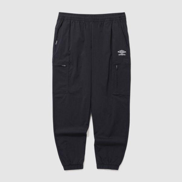 O カジュアル スパン カーゴ ジョガー パンツ ブラック UQ123CPT24BLK 931413