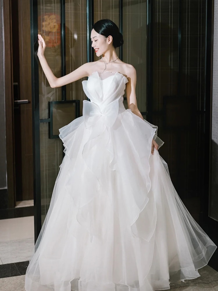 ブ メインライト ウェディングドレス 2024 花嫁 妊婦 パレス風 シン お嬢様 お出かけ ベール 冬