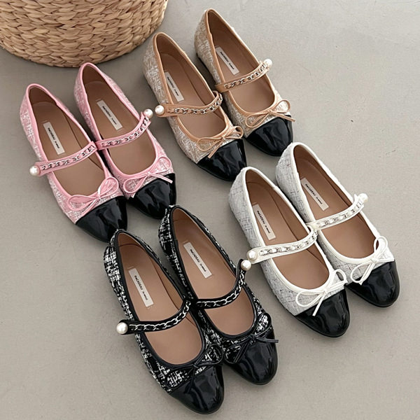 バレエシューズ パンプス りぼん リボン キャップトゥ ストラップ フラット レディース ぺたんこ 黒 ブラック ベージュ アイボリー ピンク 靴 婦人靴 韓国