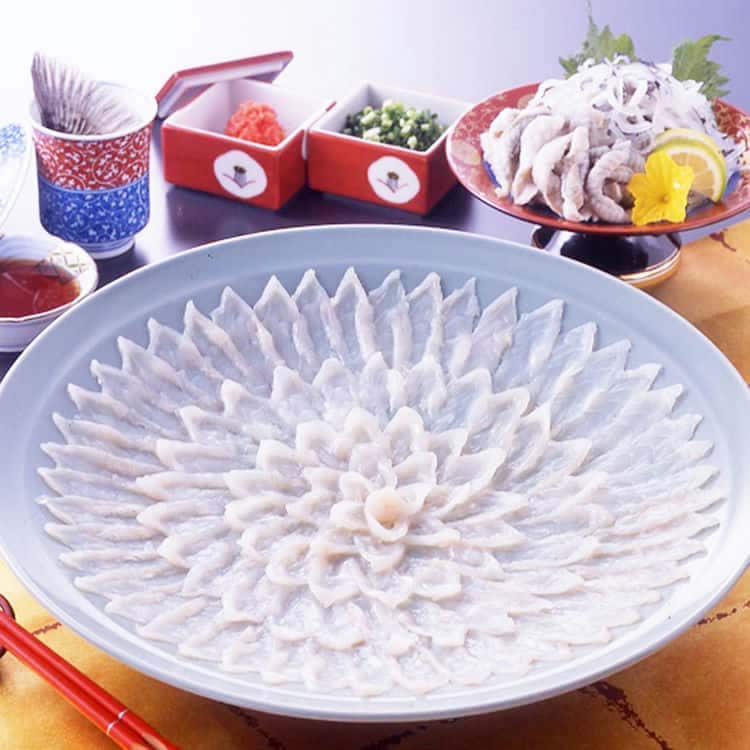 冷蔵 天然とらふぐ刺身セット 離島は配送不可 480006 お歳暮 お中元 お土産 ご進物 ギフト 贈り物に最適