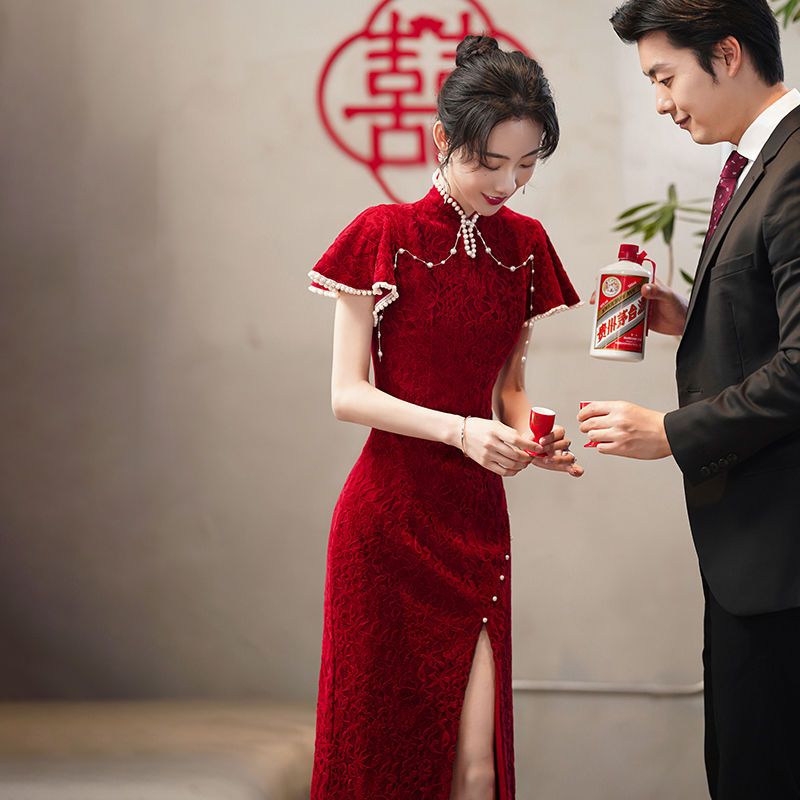 の乾杯ドレス秋と冬の花嫁赤い結婚式のイブニングドレス乾杯ドレス婚約ドレス女性用