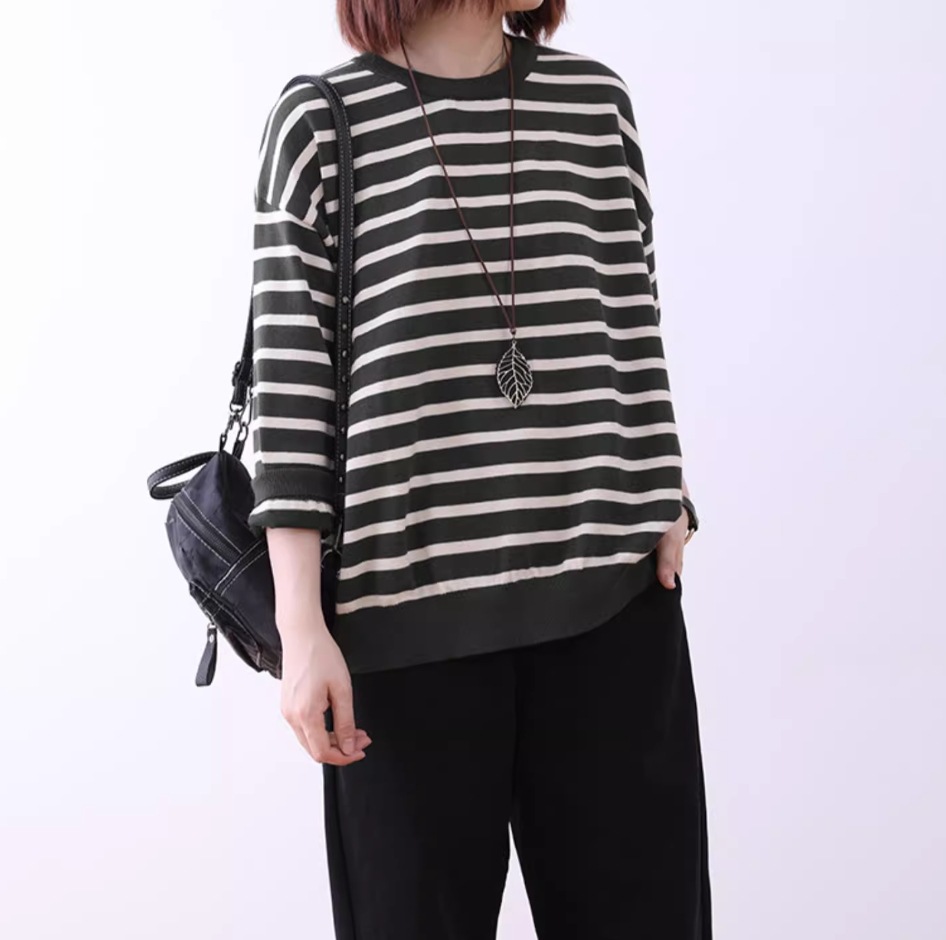 トップス ニット レディース セーター プルオーバー 長袖 Uネック ラウンドネック クルーネック ワイド ボタン アメカジ 伸縮性 かわいい 大人可愛い シンプル カジュアル おしゃれ こなれ感