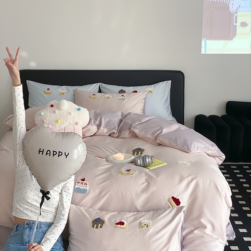 100s長いベルベットコットンケーキタオル刺繍4ピースセットかわいいスタイルのキルトカバーベッドシート1.8mピュアコットンベッド