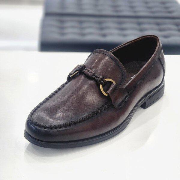 男性の足の甲の装飾ローファー312154ブラウン_JK