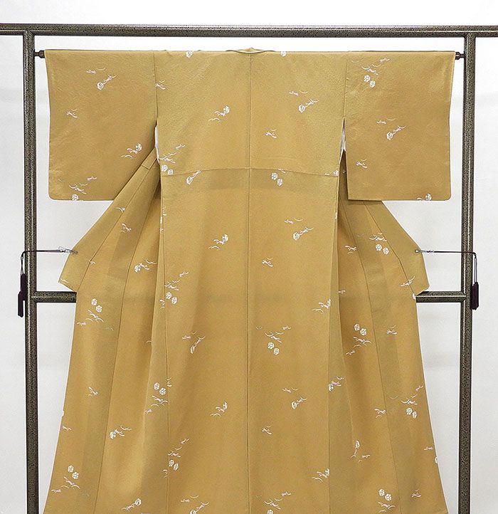 小紋 正絹 露芝動物模様 身丈154.5cm 裄丈64.5cm 小紋 リサイクル 着物 c4040