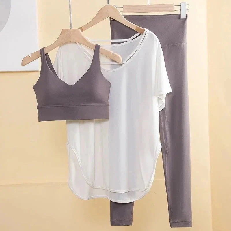 ヨガウェア 上下セット 3点セット ホットヨガ ヨガウェア 上下セット ヨガウェア スポーツウェア レディース セット トレーニングウェア レディース 卒業式 V849