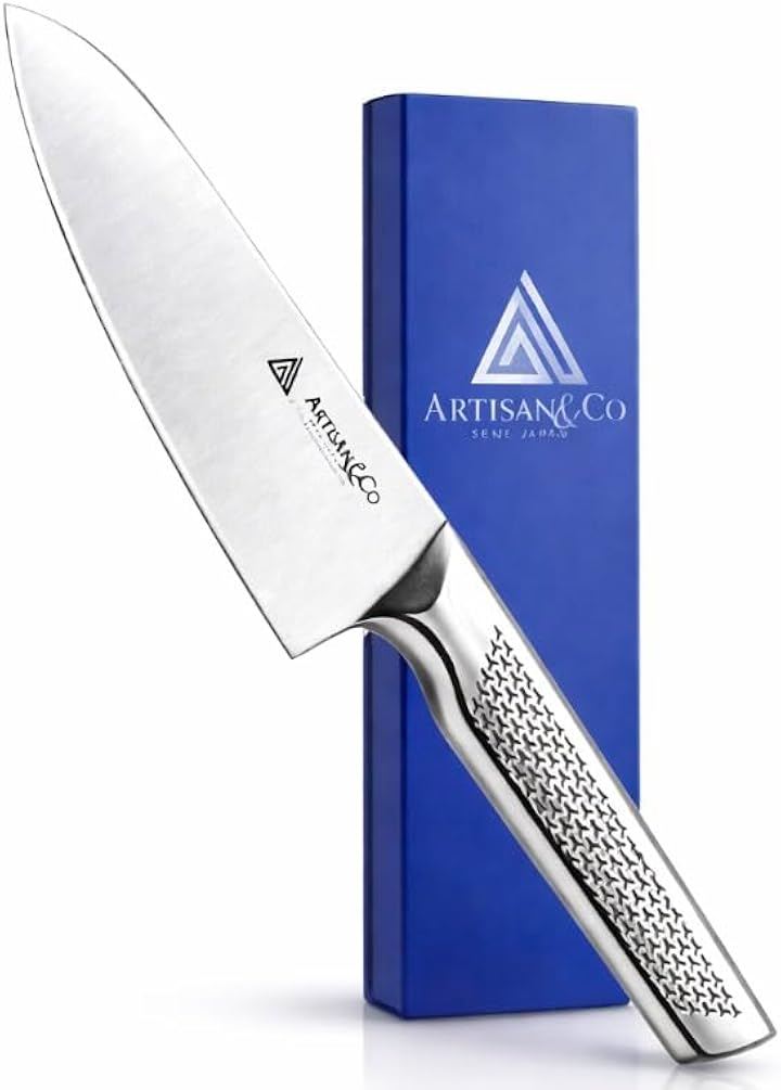 プロ料理人と刀匠が推薦ARTISAN＆Co.SEKI.JAPAN 岐阜県関市製 三徳包丁 プロが愛用する切れる包丁 シャープナー (シルバー, 三徳包丁185mm + シャープナー付き)