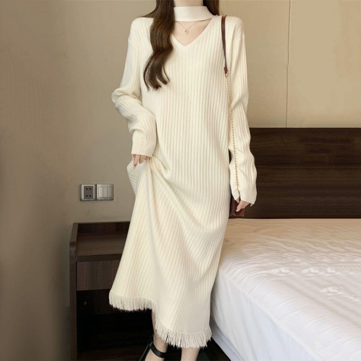 との女性のためのハイエンドの白いニットドレスセータードレスコート下着長いスカート