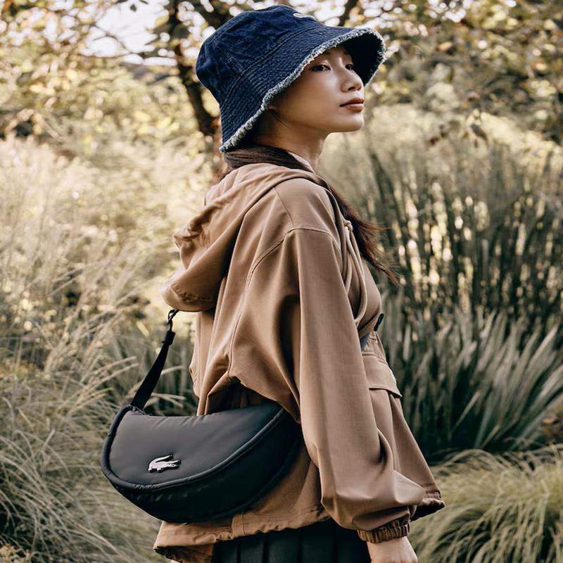 Nilia Small Moon Bag (NU5109Y55N000) 14,875円