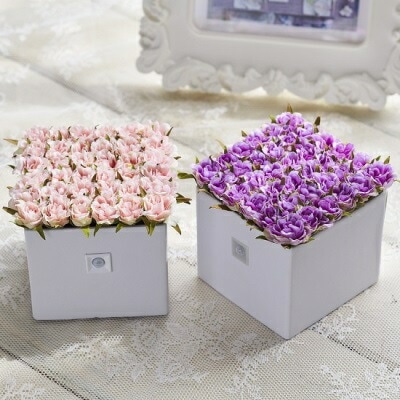 人感センサー付きＬＥＤライト ローズキューブ 花 造花 薔薇 バラ おしゃれ LED ライト付き