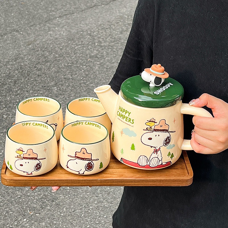 スヌピーかわいい1ポット4杯トレイ付きギフトボックスクレヨンちゃん茶器コーヒーポットカップセットプレゼント