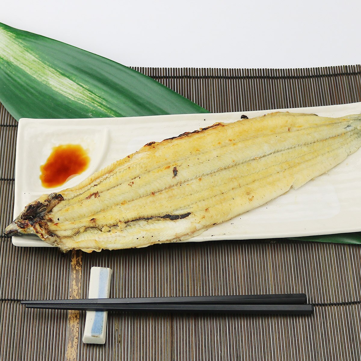 うなぎ 白焼き 有頭腹開き 超特大 250gx40尾 10kg 業務用 中国産 冷凍便 鰻 お取り寄せ 指定日不可