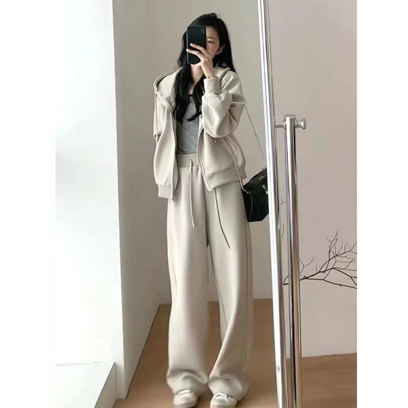 ハイエンドのカスタマイズ-初秋スタイルの洋風衣装2024新年齢削減と痩身大きいサイズの女性のジャケットスポーツツーピーススウェットシャツ 5,153円