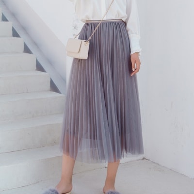 3089.カジュアル プリーツチュールロングスカート（スモークグレー ゴールドウエストライン）