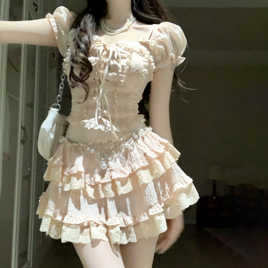 2024夏スリム サブカルチャー 暗黒 Y2K10代スタイルスクエアネックトップススカートスーツファッショントップス 2点セット 夏服レディース上着 半ズボン セットアップ 地雷