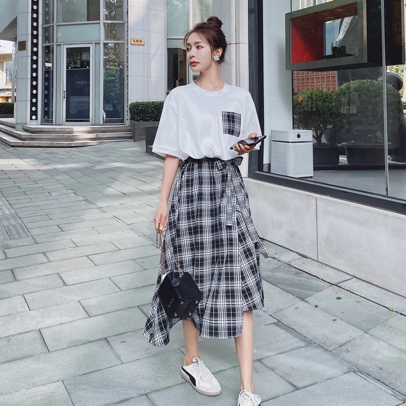 Tシャツ 膝丈スカート セットアップ Tシャツ フレアスカート 膝丈 ひざ丈 袖あり 半袖 ラウンドネック フレア リボン ウエストマーク ウエストリボン 上下セット 2点セット ツーピース かわいい