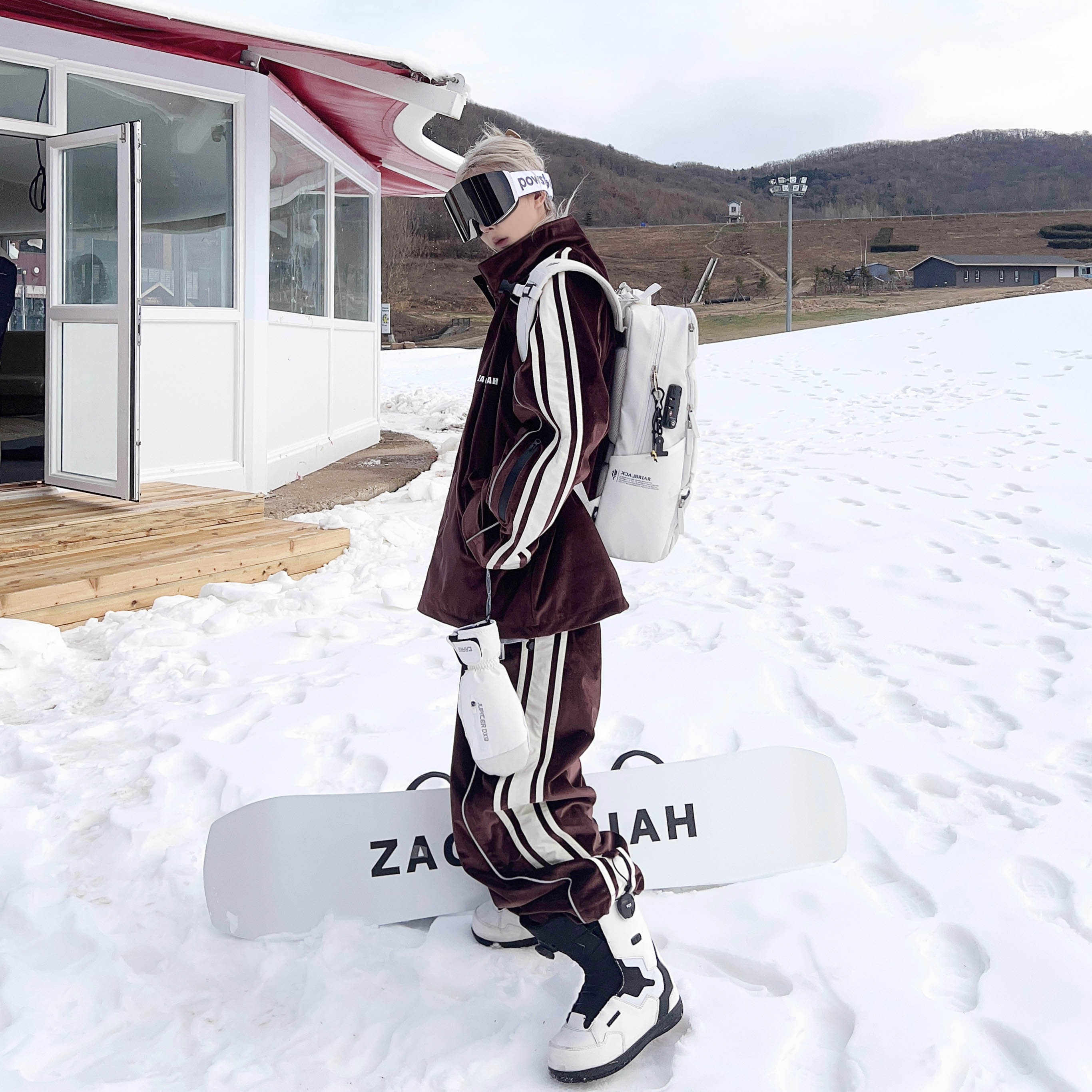 スノーボードウェア 2024 2025 上下セット 防水15000 レディース メンズ ジャケット アウター パンツ スウェット スノボー スキーウェア スノボウェア 韓国風