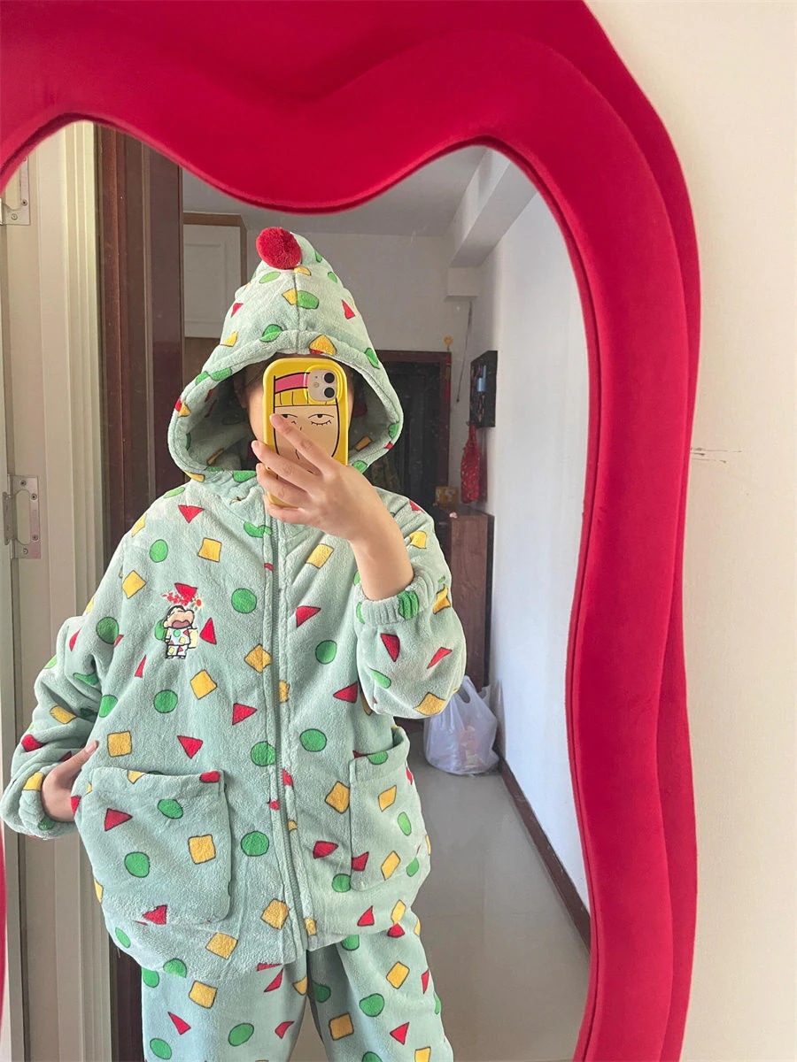 [限時優惠/最新デザイン]甘いクレヨンのプリントと帽子のサンゴのパジャマの女性のタイプの冬の厚い保温の漫画の家庭服のスーツ