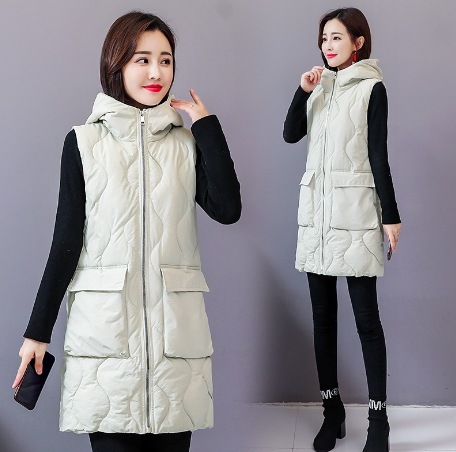 モテコーデ 大きいサイズ アウター ベスト シャンパー 袖なし ノースリーブ ハイネック Aライン Iライン フード付き ファスナー ポケット かわいい 可愛い きれいめ シンプル カジュアル