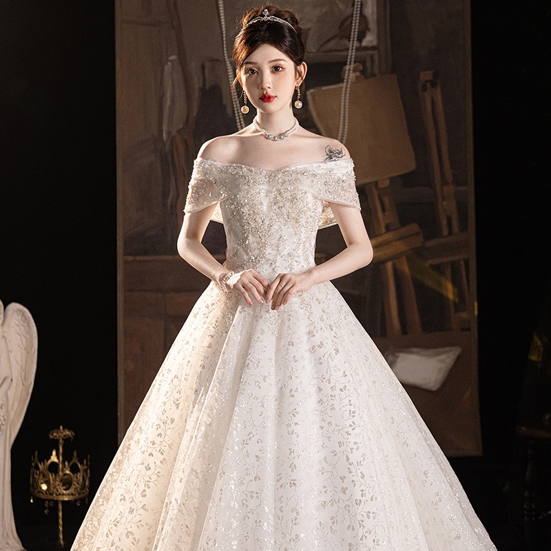 小柄な花嫁のためのワンショルダーウェディングドレス2024軽くてシン上質な素材感でお出かけに 糸 9,707円