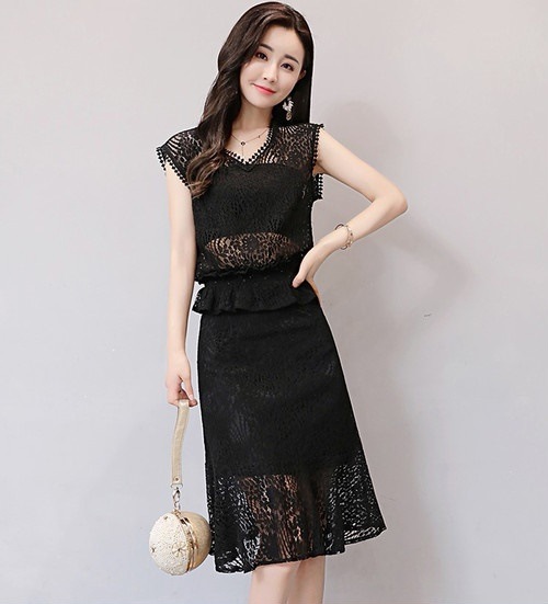 A1082.Vネックペプラムシースルーレースフレアワンピース（ブラック）2019 春夏 sale 春夏 sale ドレス ノースリーブ フリル エレガント お呼ばれ 結婚式 披露宴 パーティー 女子会 100,000円