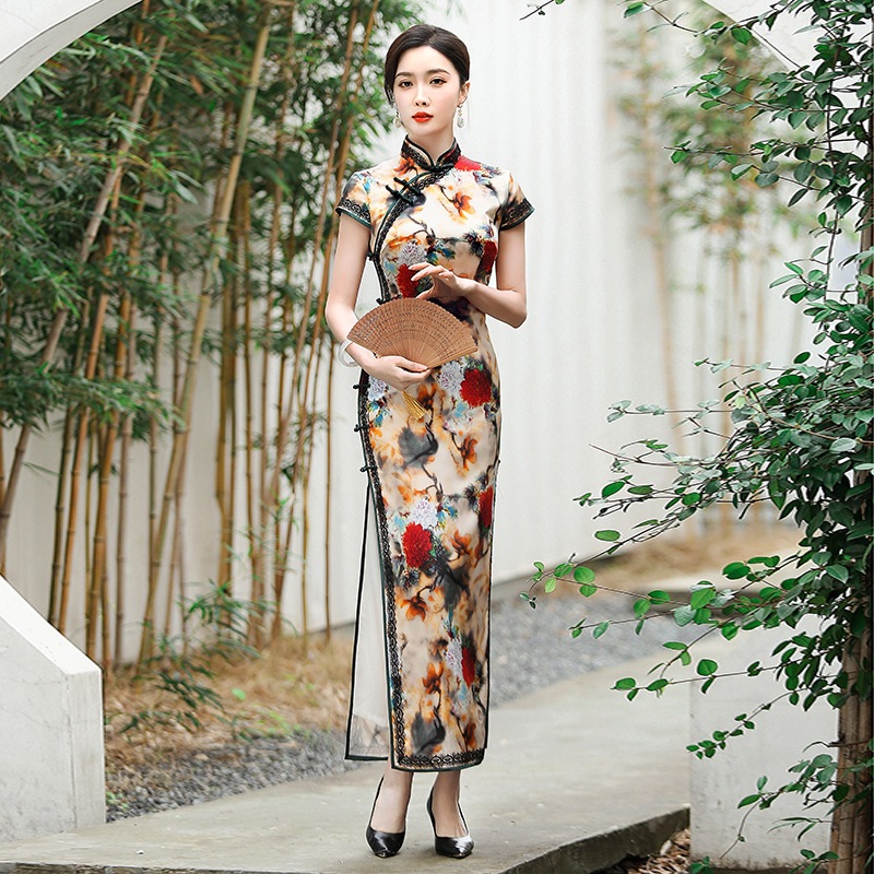 2025ファッショナブルな気質スタンドカラーレトロの両面ファッションスリムシルクチョンサムドレス