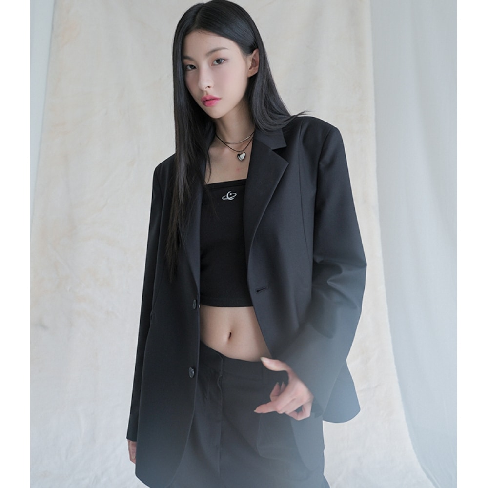 AVANDRESS カーブツーボタンブレザーブラック