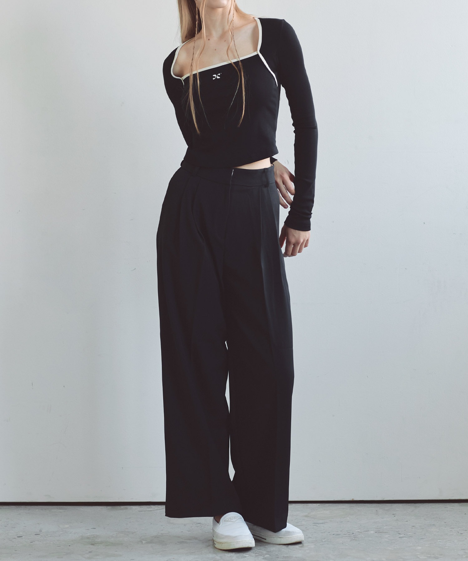 ダブルピンタック ワイド スラックス(ブラック)