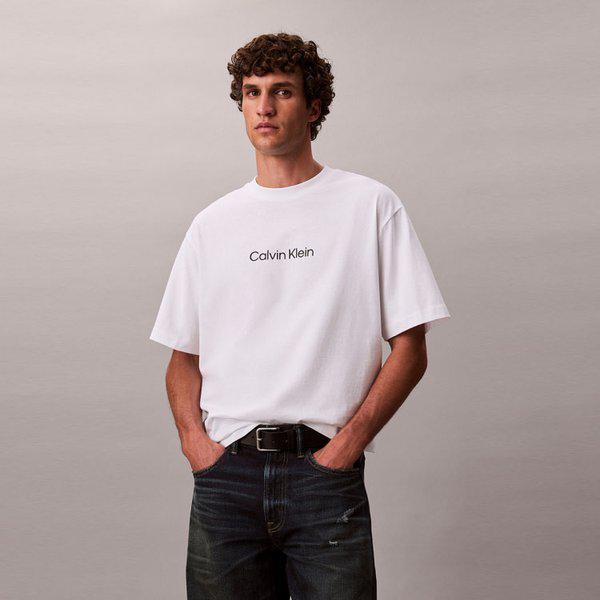 男性リラックスフィットスタンダードロゴクルーネックTシャツ(40HM228)