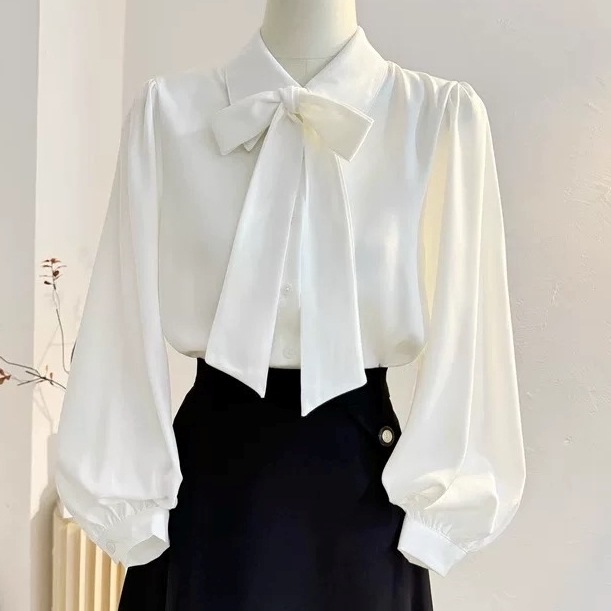 トップス シャツ シフォンシャツ 長袖 ボリューム袖 襟付き リボンタイ ミディアム丈 可愛い かわいい 大人可愛い きれいめ シンプル 上品 レトロ おしゃれ かっこいい カジュアル こなれ感